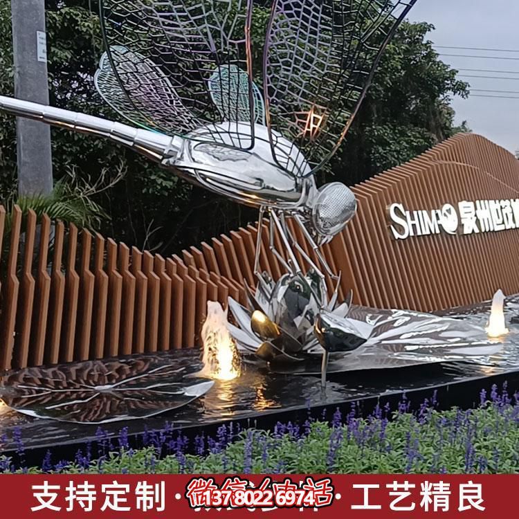 大型不銹鋼雕塑，為城市酒店、公園、商場及水景環境增添獨特景觀