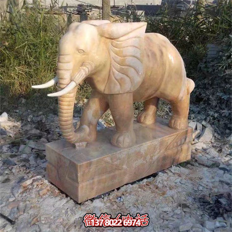 自然石材雕塑，吉祥大象守護家門