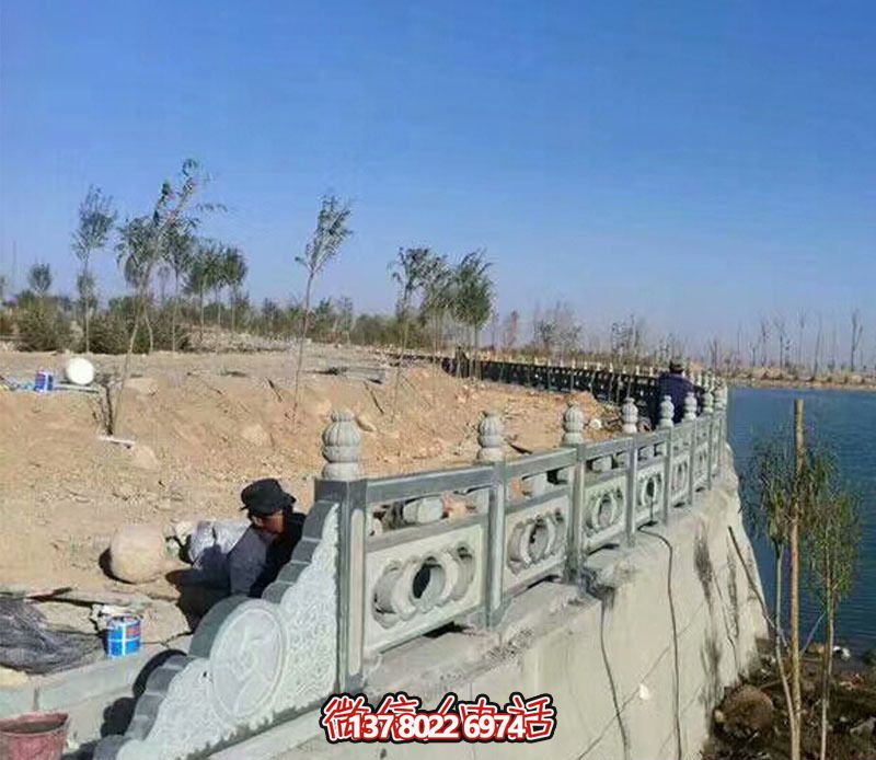 自然風(fēng)情的大理石護(hù)欄欄桿石雕 自然風(fēng)情的大理石護(hù)欄欄桿石雕