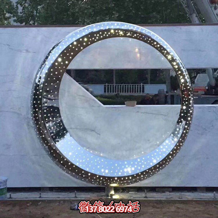 不銹鋼海豚景觀雕塑，提升酒店會(huì)所的抽象圓環(huán)氛圍