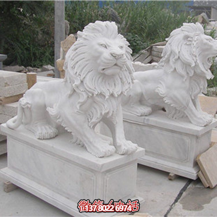 大理石獅子雕塑，點綴園林景觀