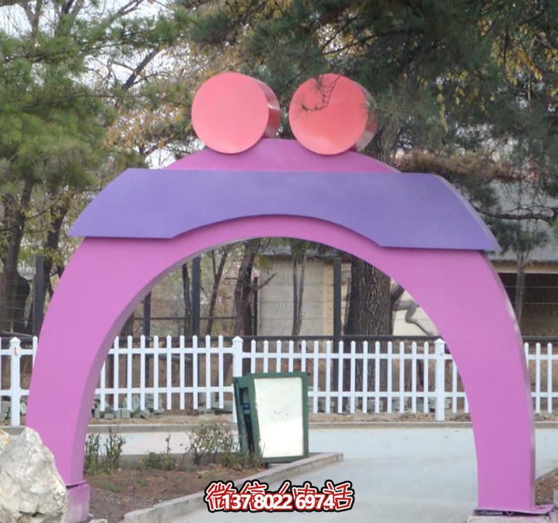 創意玻璃鋼愛心雕塑,裝點城市公園 創意玻璃鋼愛心雕塑,裝點城市公園